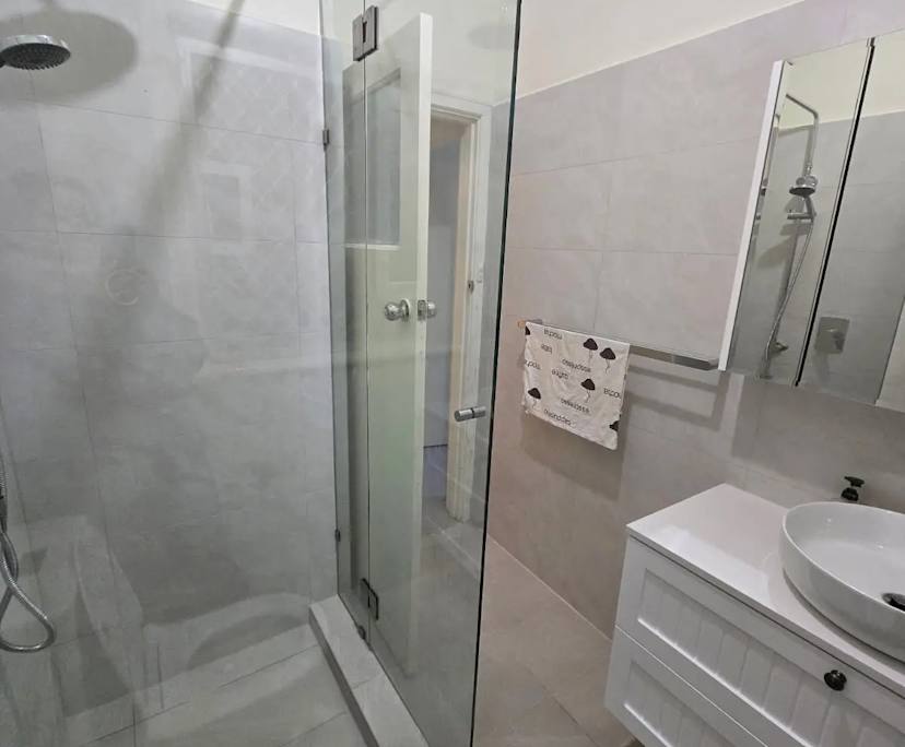 $450, Share-house, 3 bathrooms, Saint James WA 6102