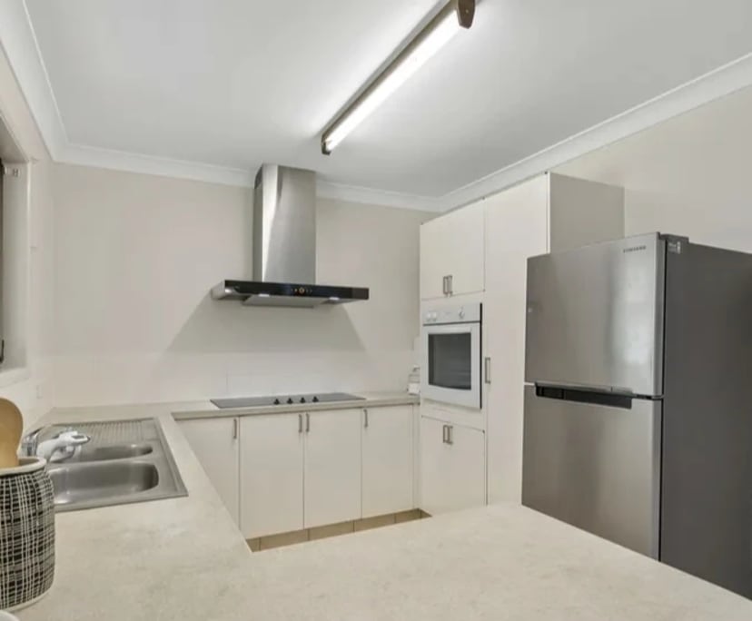 Room for Rent in Runcorn, Brisbane 200, Furnished...