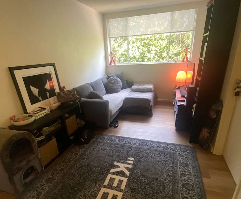 Unfurnished room in a flatshare