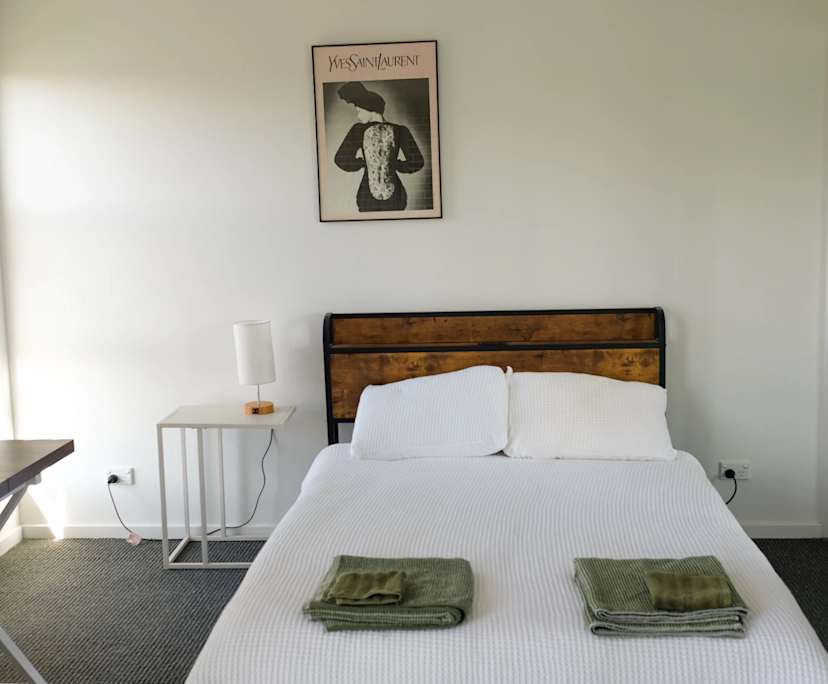 $350, Whole-property, 2 bathrooms, Lake Illawarra NSW 2528