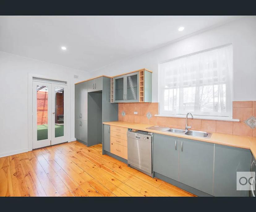 Room in a share house