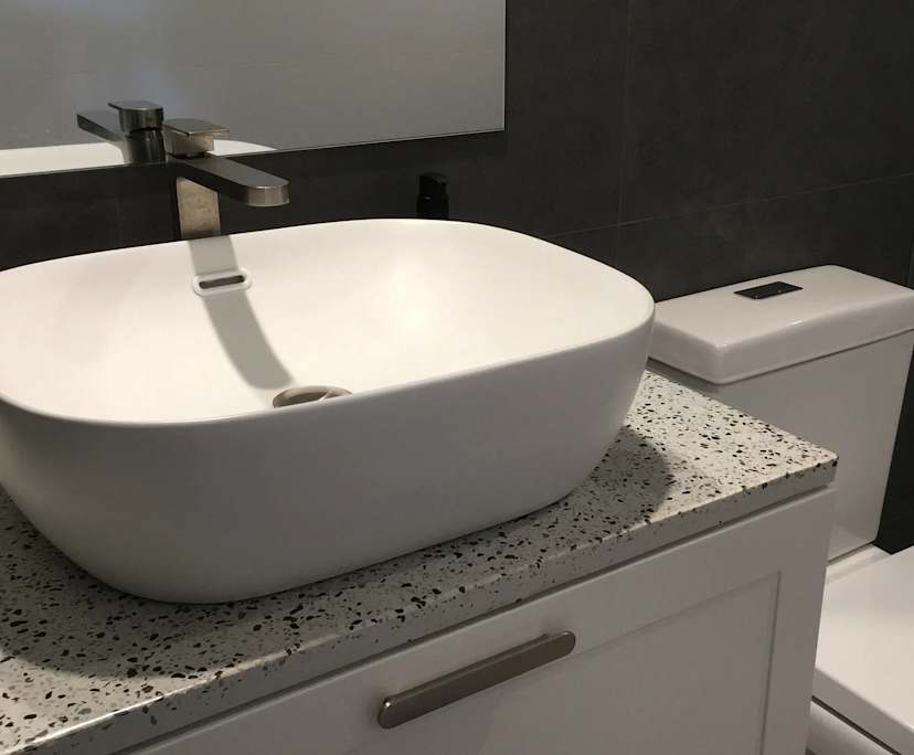 $385, Share-house, 3 bathrooms, Labrador QLD 4215