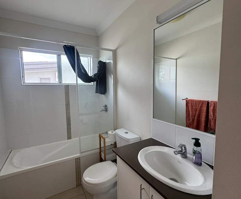 $185, Flatshare, 3 bathrooms, Kamerunga QLD 4870