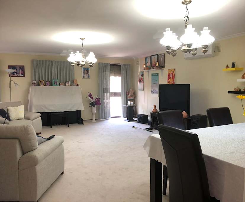 Furnished room in a share house