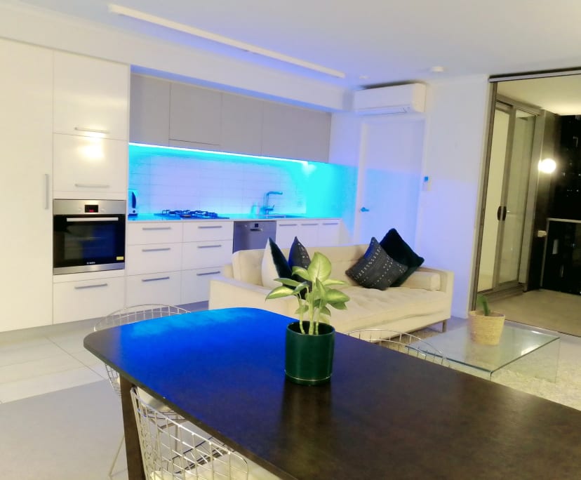 Furnished room with ensuite in a flatshare
