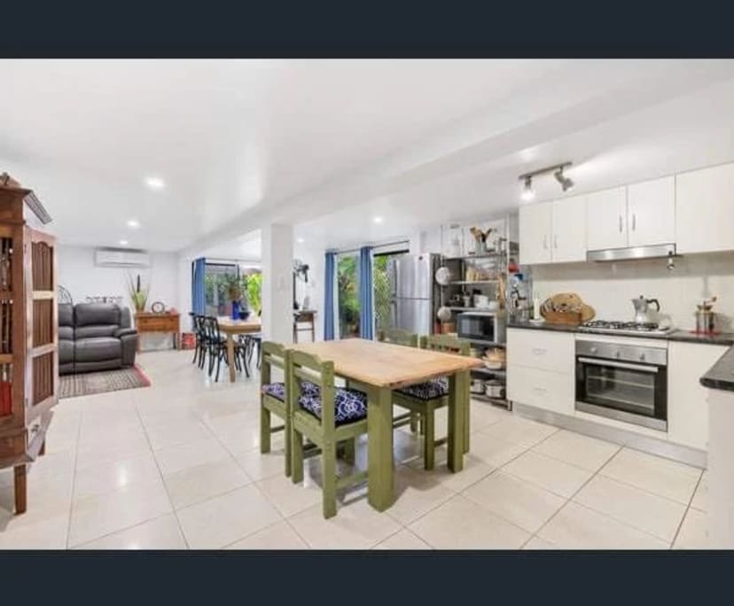 Granny Flat for Rent in Manunda, Cairns 350, Flex...