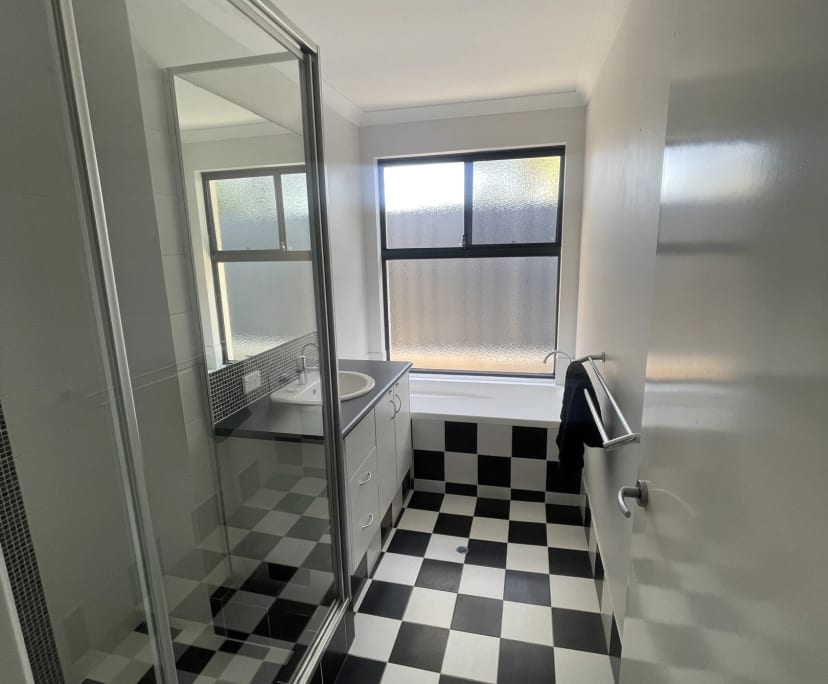 $325, Share-house, 3 bathrooms, Margaret River WA 6285