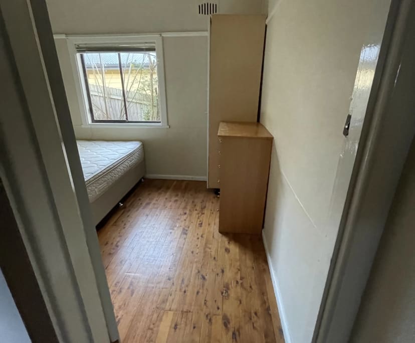 Room in a share house