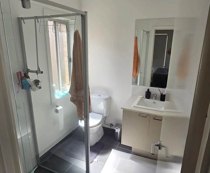 $200, Share-house, 2 rooms, Armstrong Creek VIC 3217, Armstrong Creek VIC 3217