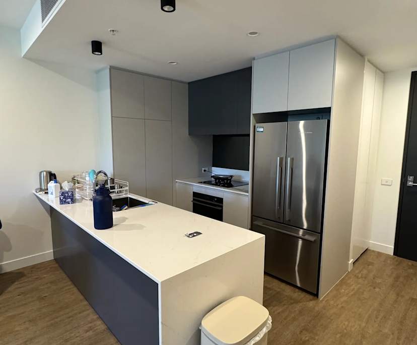 $809, Whole-property, 2 bathrooms, West Melbourne VIC 3003