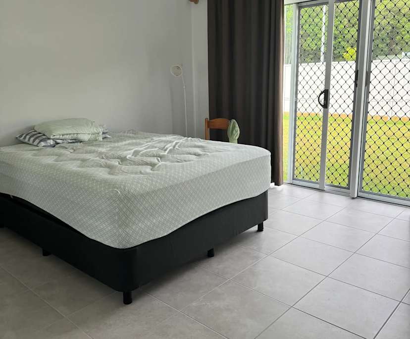 $300, Share-house, 4 bathrooms, Edmonton QLD 4869