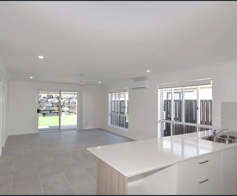 Unfurnished room with own bathroom