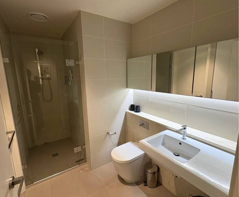 $900, Whole-property, 2 bathrooms, Melbourne VIC 3000