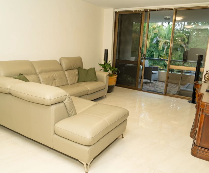 Furnished room in a flatshare
