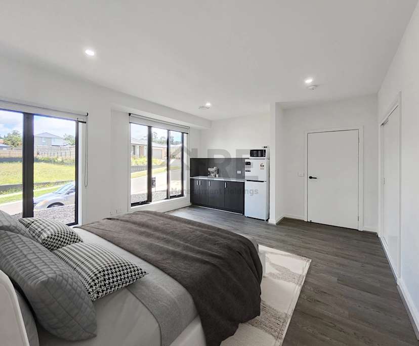 $300, Share-house, 6 bathrooms, Drouin VIC 3818