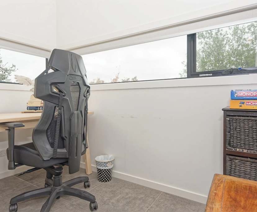 Whole property with 2 rooms for rent