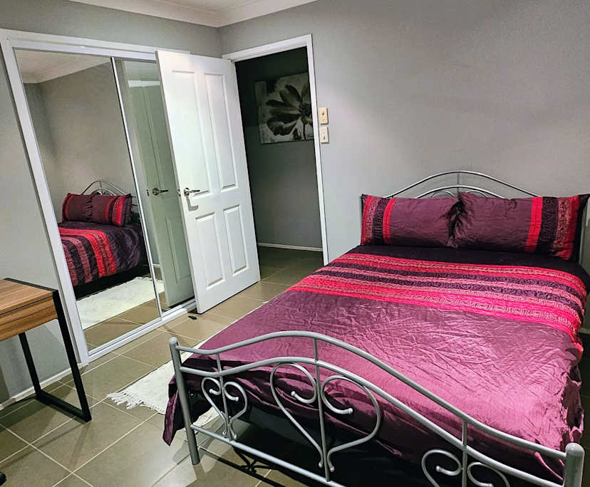 $280, Share-house, 3 bathrooms, Prestons NSW 2170