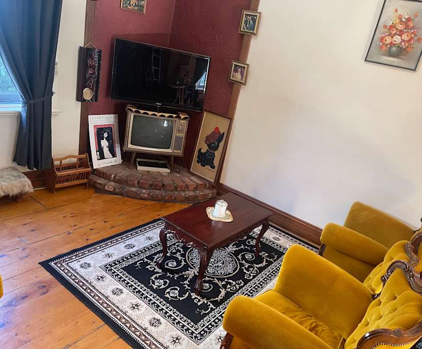 Unfurnished room in a share house