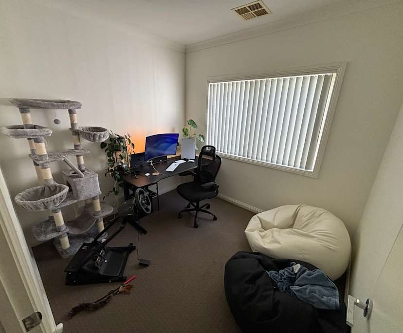 $330, Share-house, 3 bathrooms, Clearview SA 5085