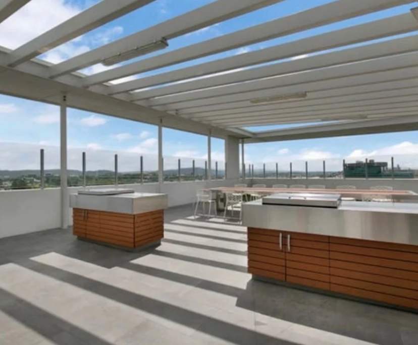 Whole property with 2 rooms for rent