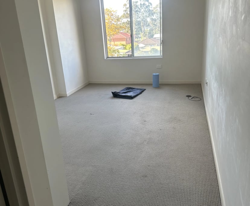 Unfurnished room with own bathroom