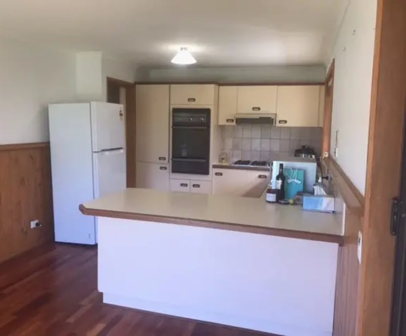 Room in a share house