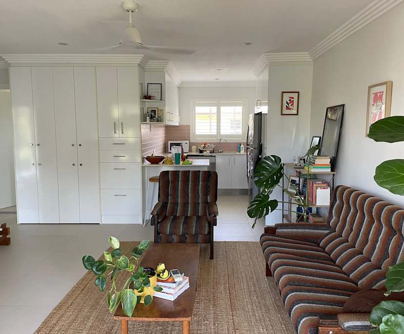 Unfurnished room in a flatshare
