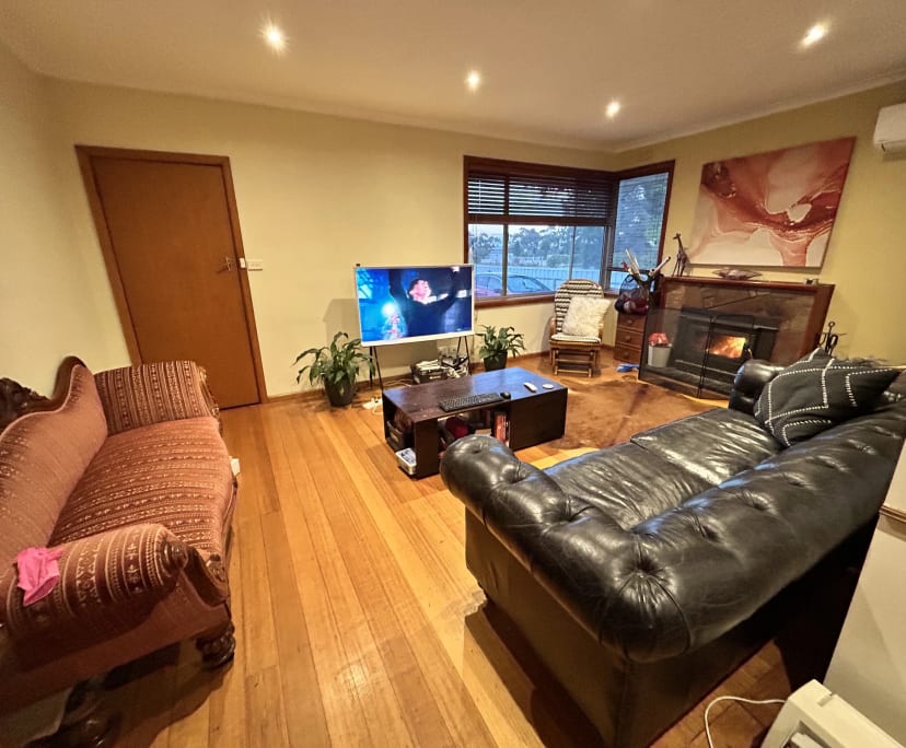 Room in a share house