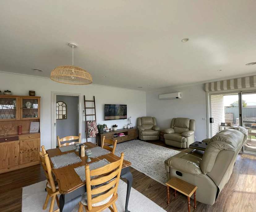 Unfurnished room in a share house