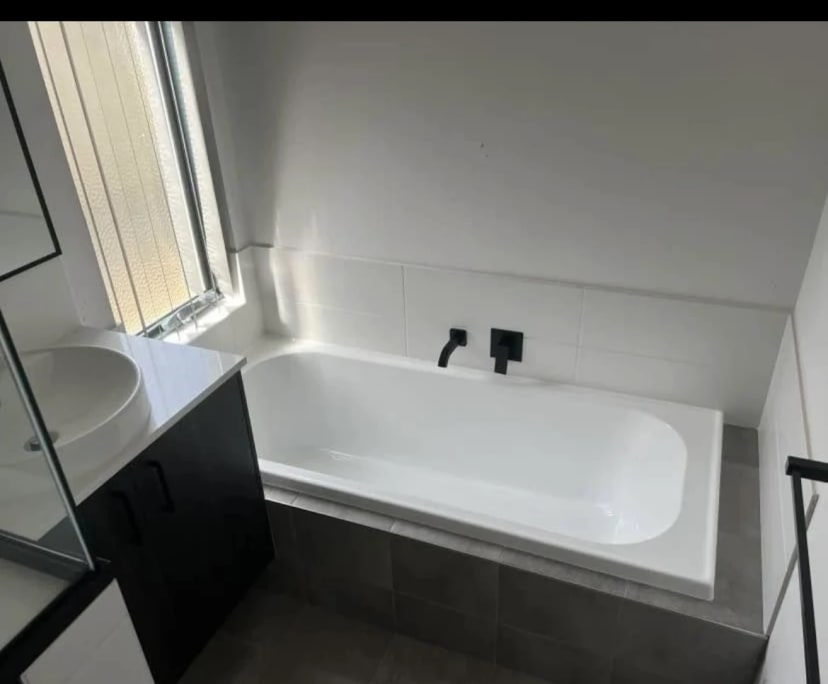 Unfurnished room in a share house