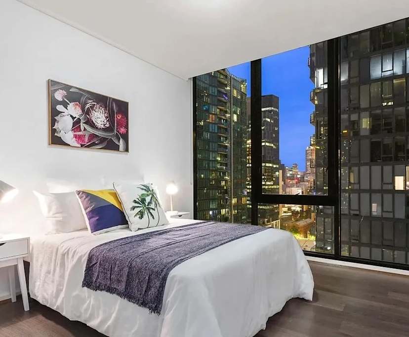 Furnished room in a flatshare
