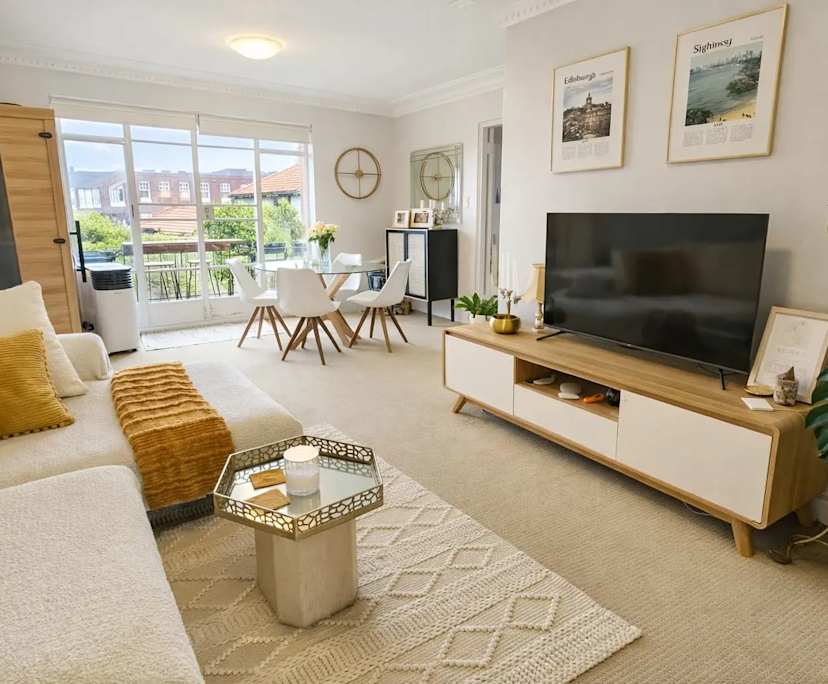 Whole property with 2 rooms for rent