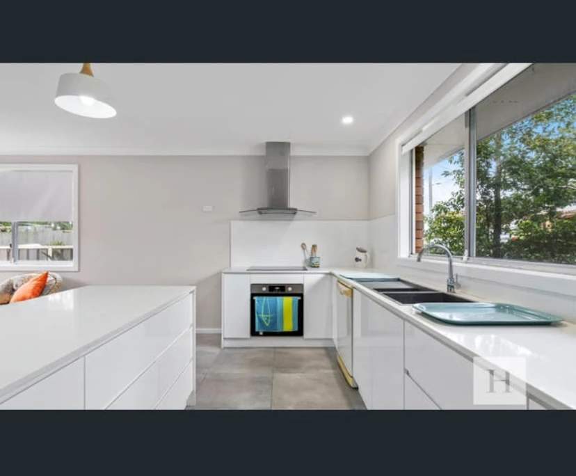 $300, Share-house, 3 bathrooms, Mannering Park NSW 2259