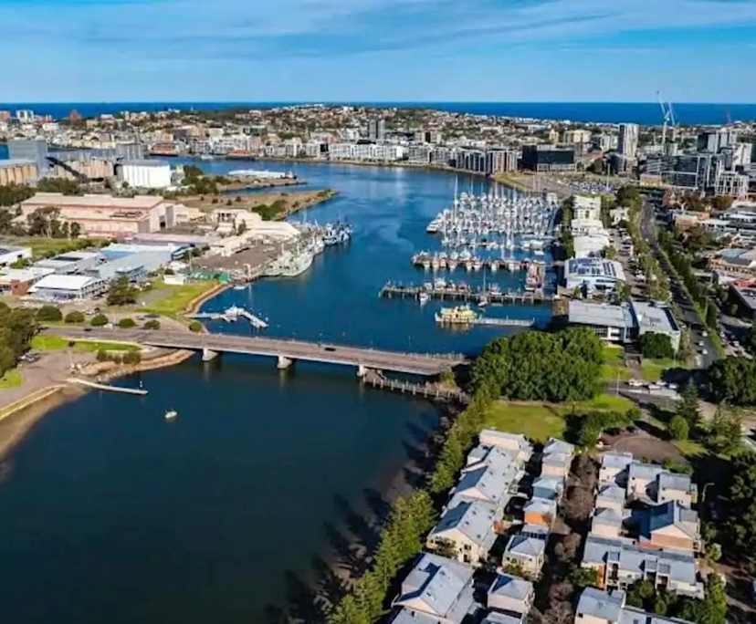 Unfurnished room with ensuite in a flatshare