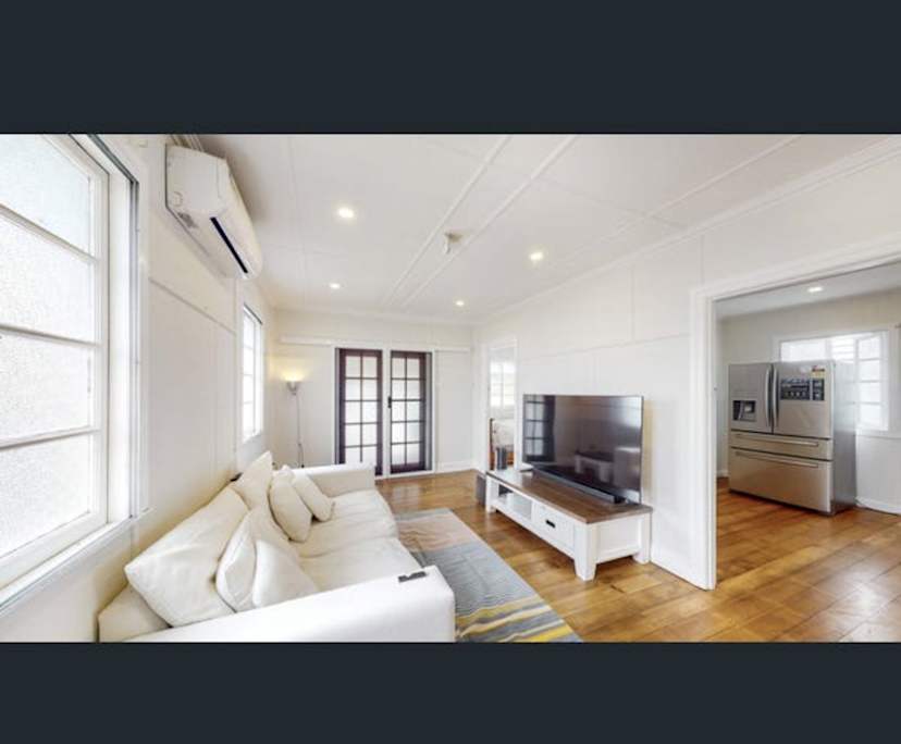 Whole property with 3 rooms for rent
