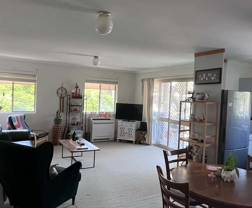 $620, Whole-property, 2 bathrooms, Taringa QLD 4068