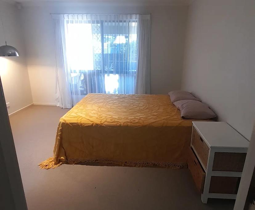 Room in a share house
