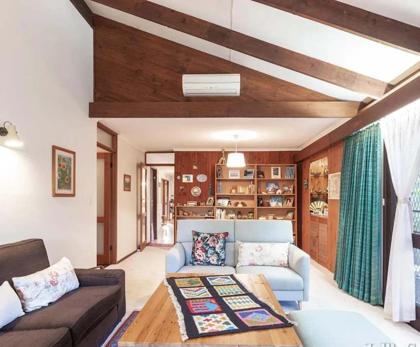 Room in a share house
