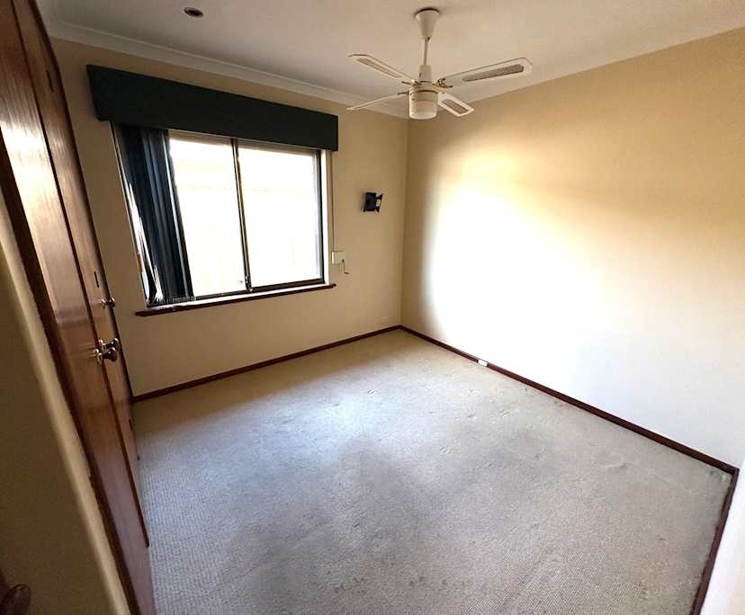 Room in a share house