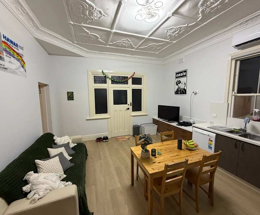 $375, Flatshare, 2 bathrooms, Waverton NSW 2060