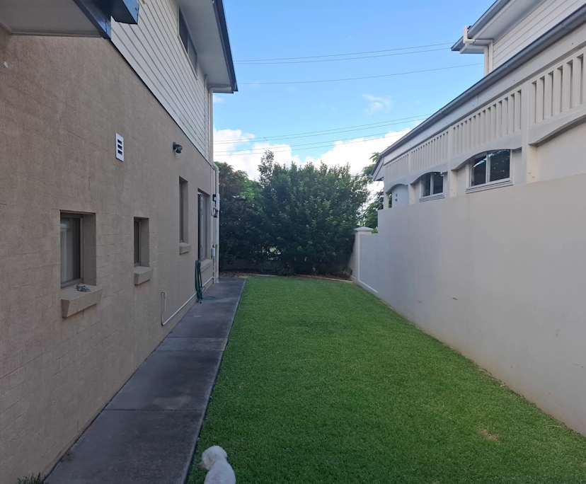 Room in a share house