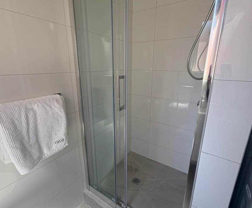 $450, Studio, 1 bathroom, South Yarra VIC 3141