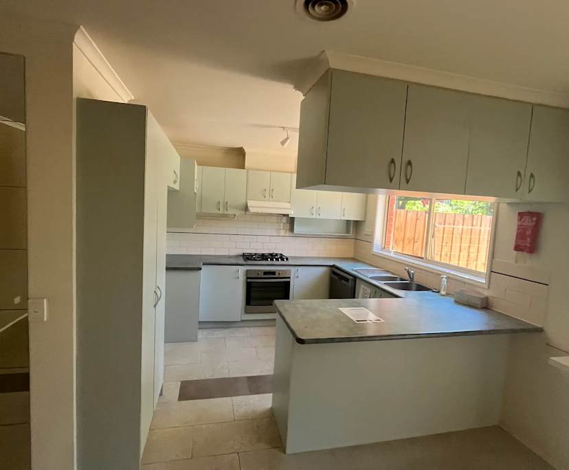 Unfurnished room in a share house