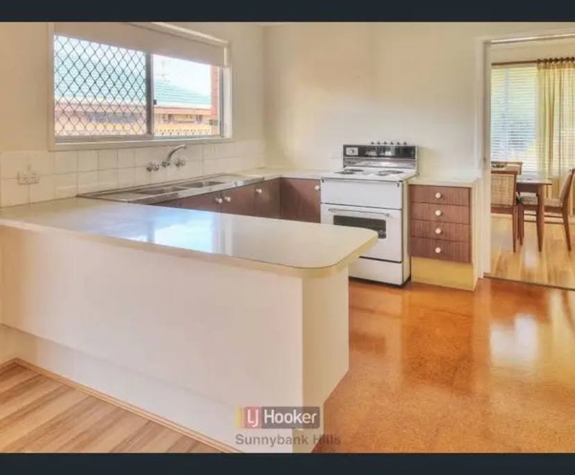 Room in a share house