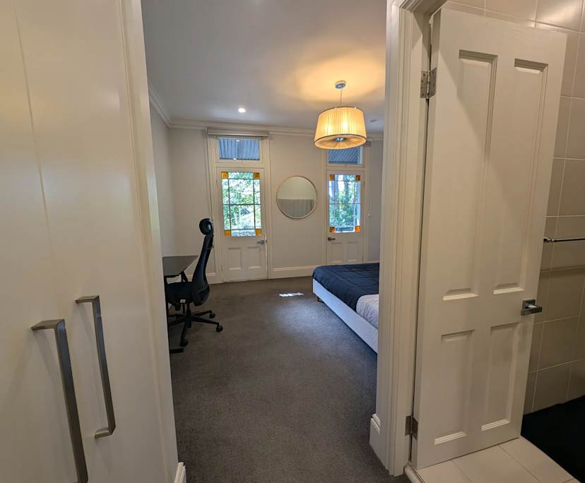 $700, Share-house, 4 bathrooms, Woollahra NSW 2025