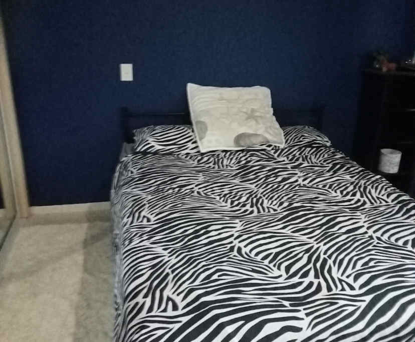 $350, Flatshare, 2 bathrooms, Meikleville Hill QLD 4703