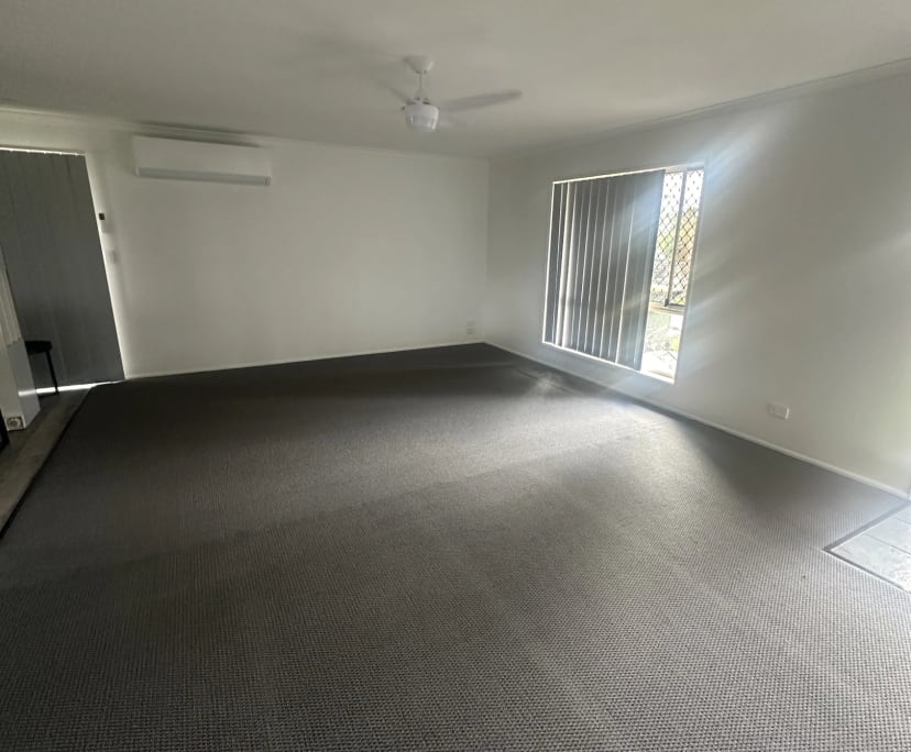 $200, Share-house, 3 bathrooms, Point Vernon QLD 4655