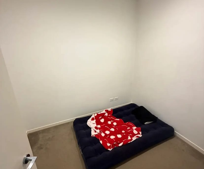 Unfurnished room in a flatshare