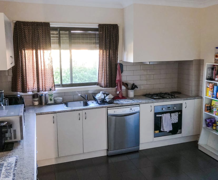 $180, Share-house, 4 bathrooms, Wendouree VIC 3355