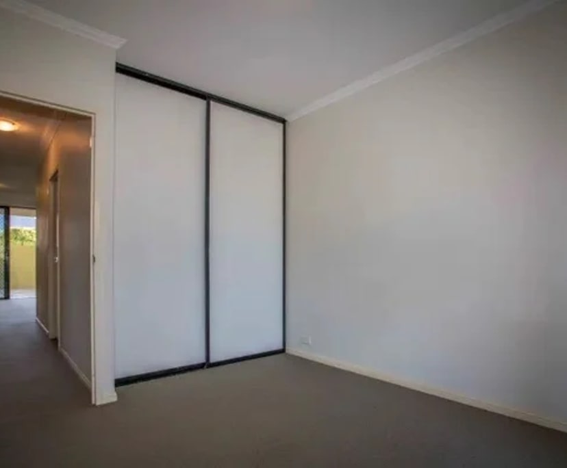 Unfurnished room with own bathroom